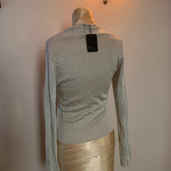 Beige top - Picture 3 of 4